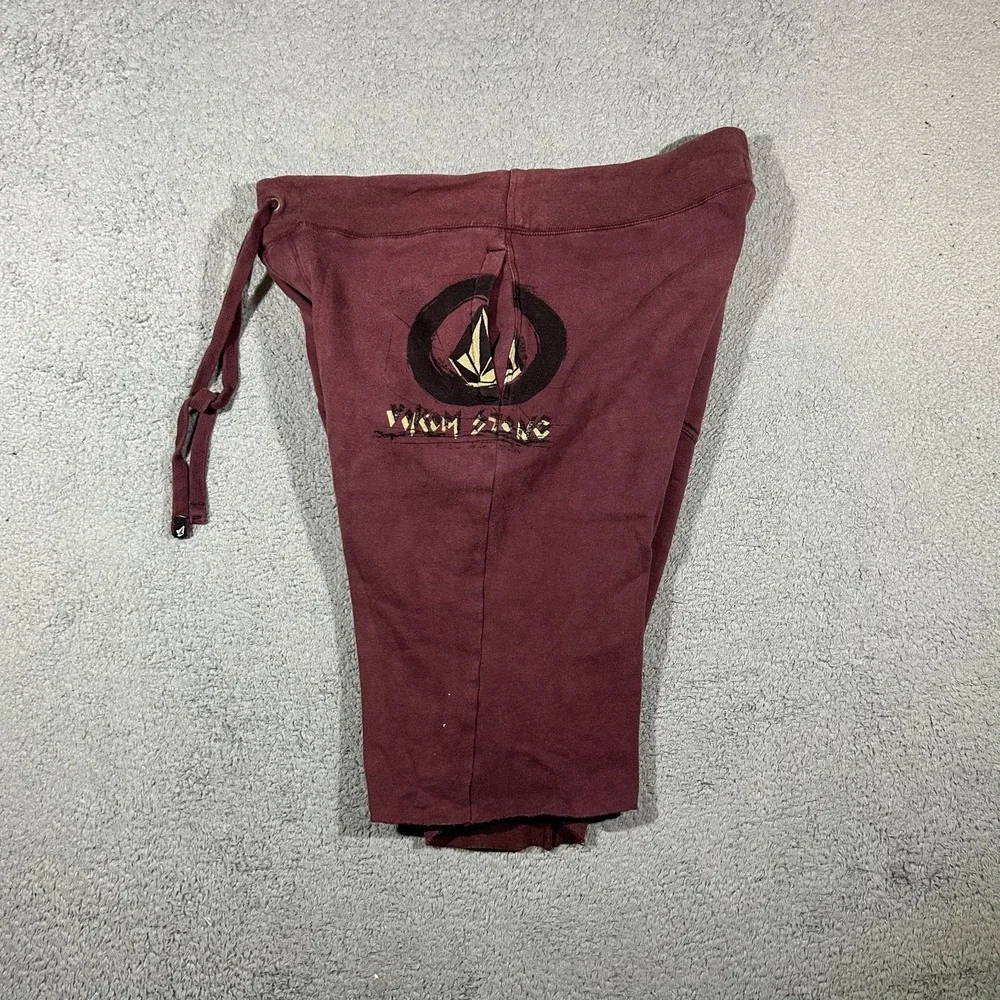 Volcom burgundy men size